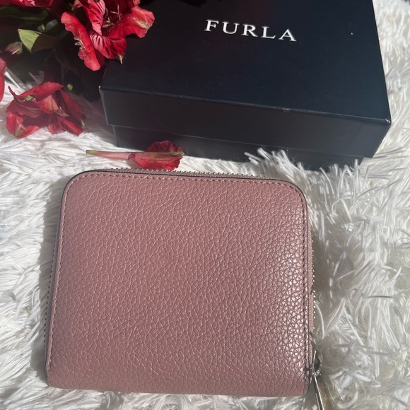 Furla Babylon Leather Zippy Bi-fold Wallet in Pink - Picture 11 of 15
